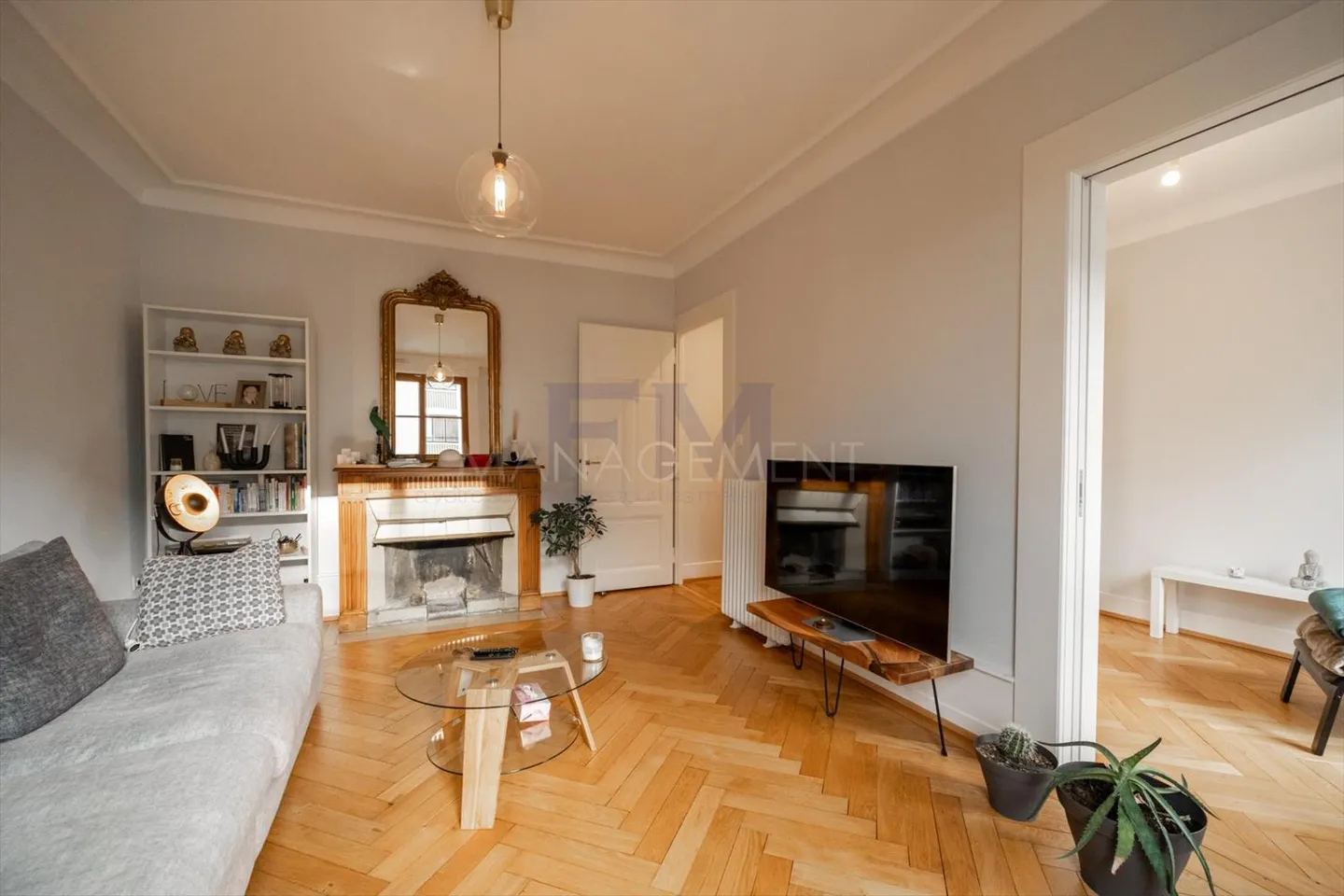 Beaumont, 5.5 rooms on the 5th floor, approx. 102m2 - Photo 3 of 13