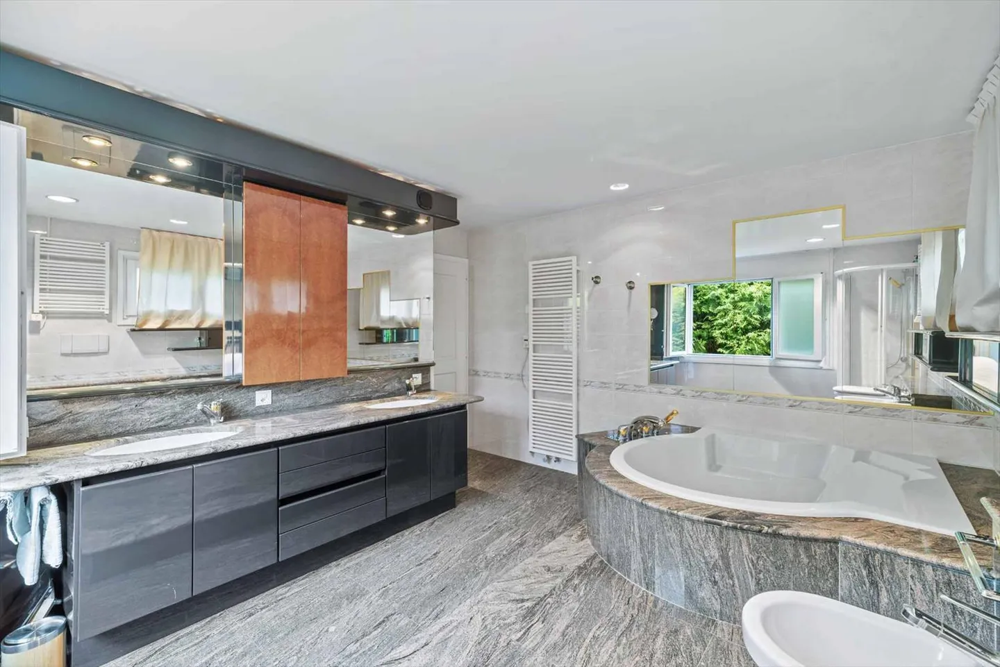 Villa 10.5 pièces - Foto 5 von 12