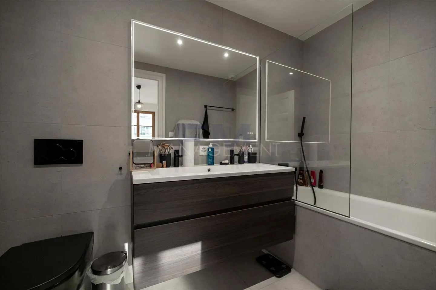 Beaumont, 5.5 rooms on the 5th floor, approx. 102m2 - Photo 8 of 13