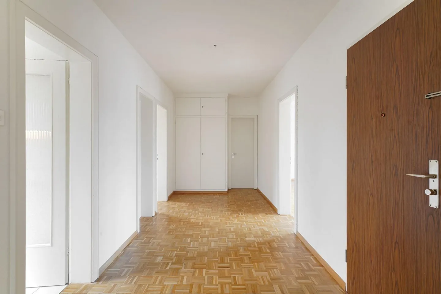 Helle 5-Zimmer-Wohnung beim Tram - Foto 3 von 5