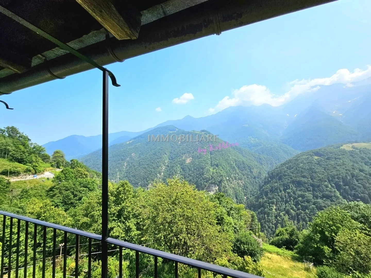 Casa singola in affitto - Foto 1 di 13