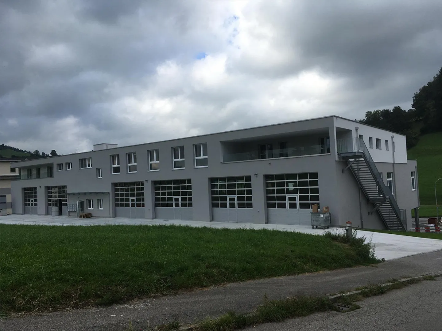 Spazio commerciale riscaldato di circa 250 m2 - Foto 1 di 5