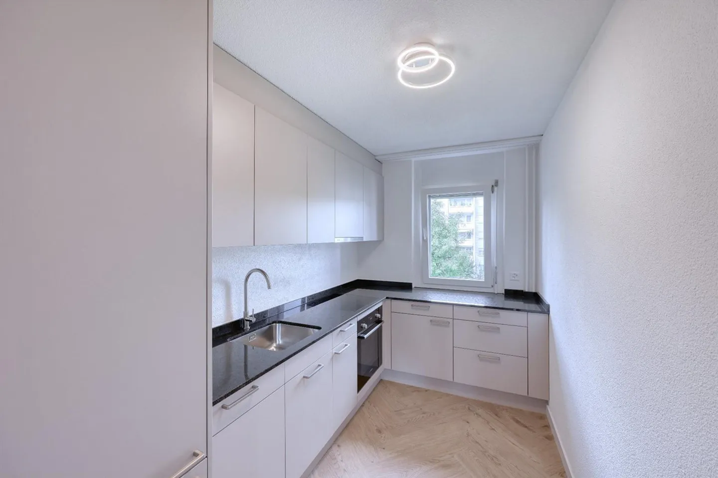 Neu sanierte 4-Zimmer im klassischen Stil - per 01. Oktober 2025 zu vermieten - Foto 4 von 10