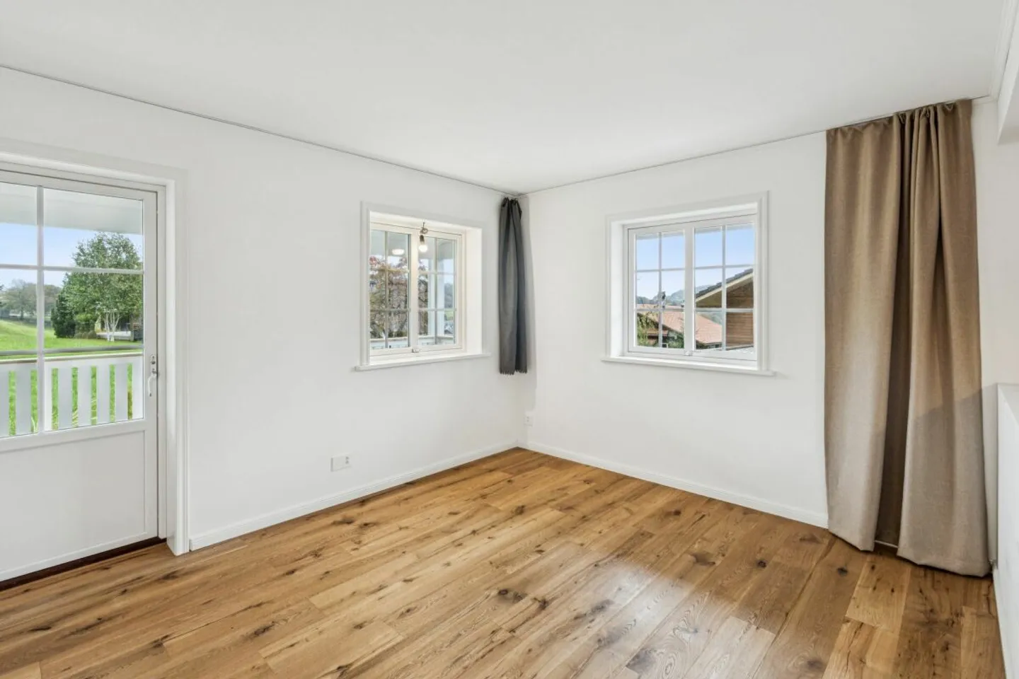 Schwedisches Haus mit Bergsicht - Foto 7 von 10