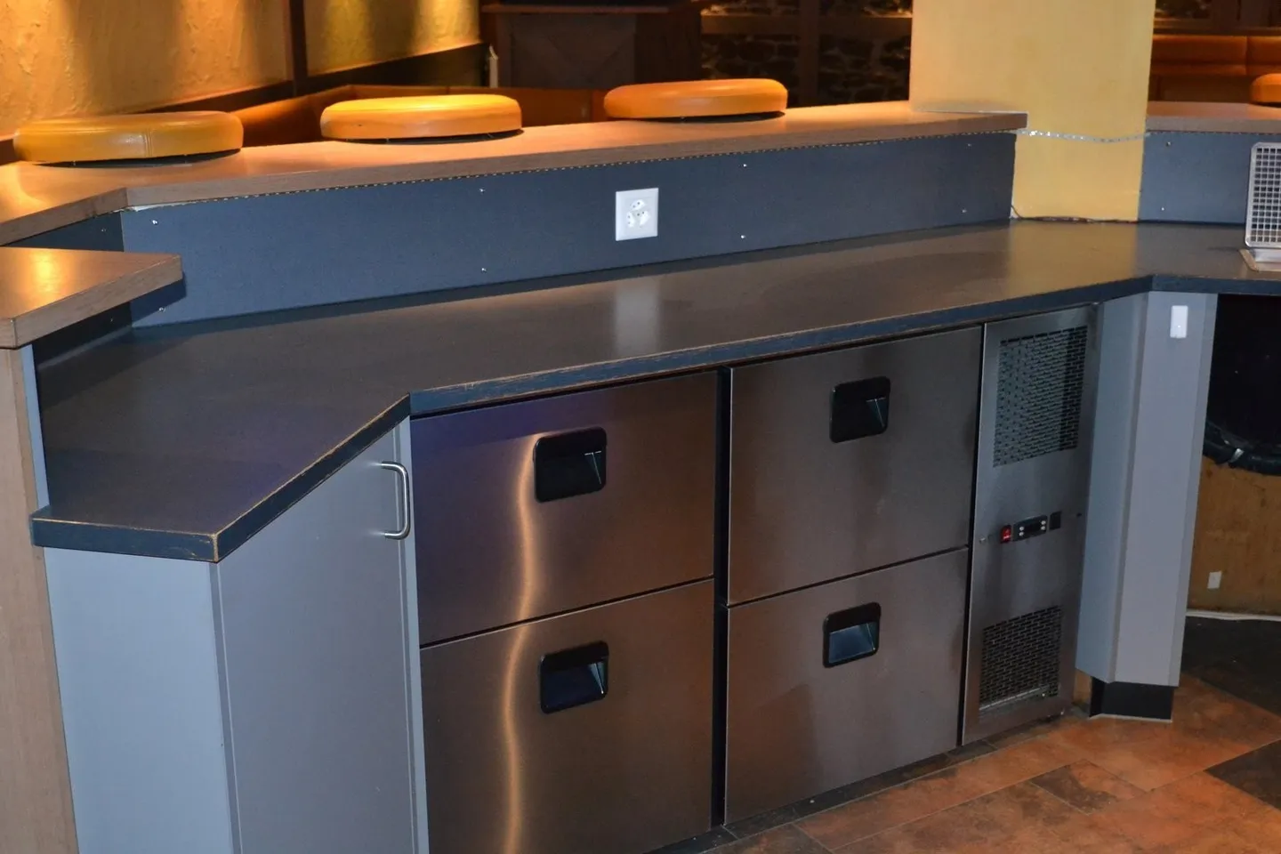 TOP Event Location/BAR for up to 200 people - Photo 15 of 17