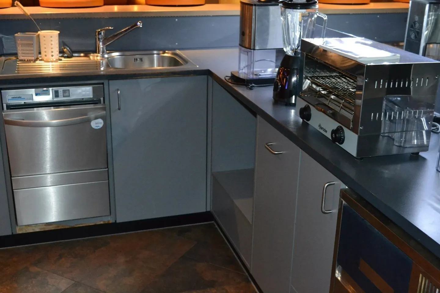 TOP Event Location/BAR for up to 200 people - Photo 16 of 17