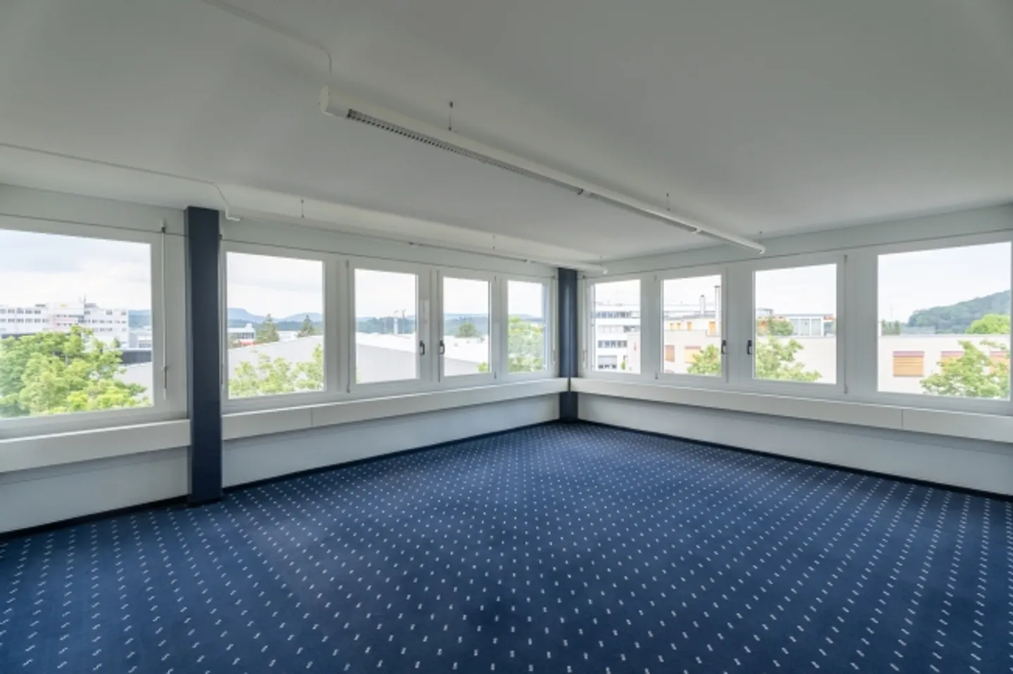 Ufficio in una posizione privilegiata! - Foto 3 di 5