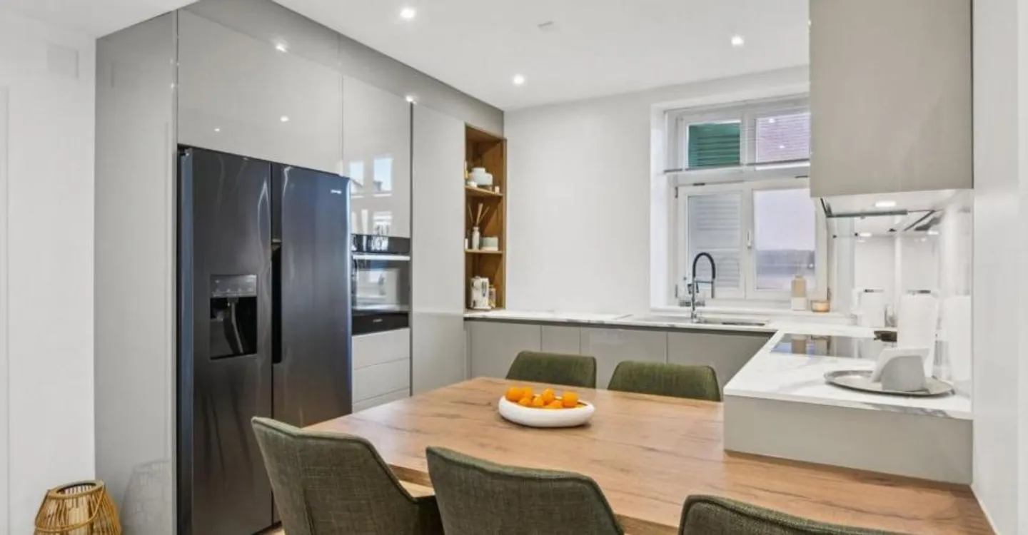 Rarity in the Heart of Reconvilier: Renovated 4.5 Room Apartment - Photo 1 of 13