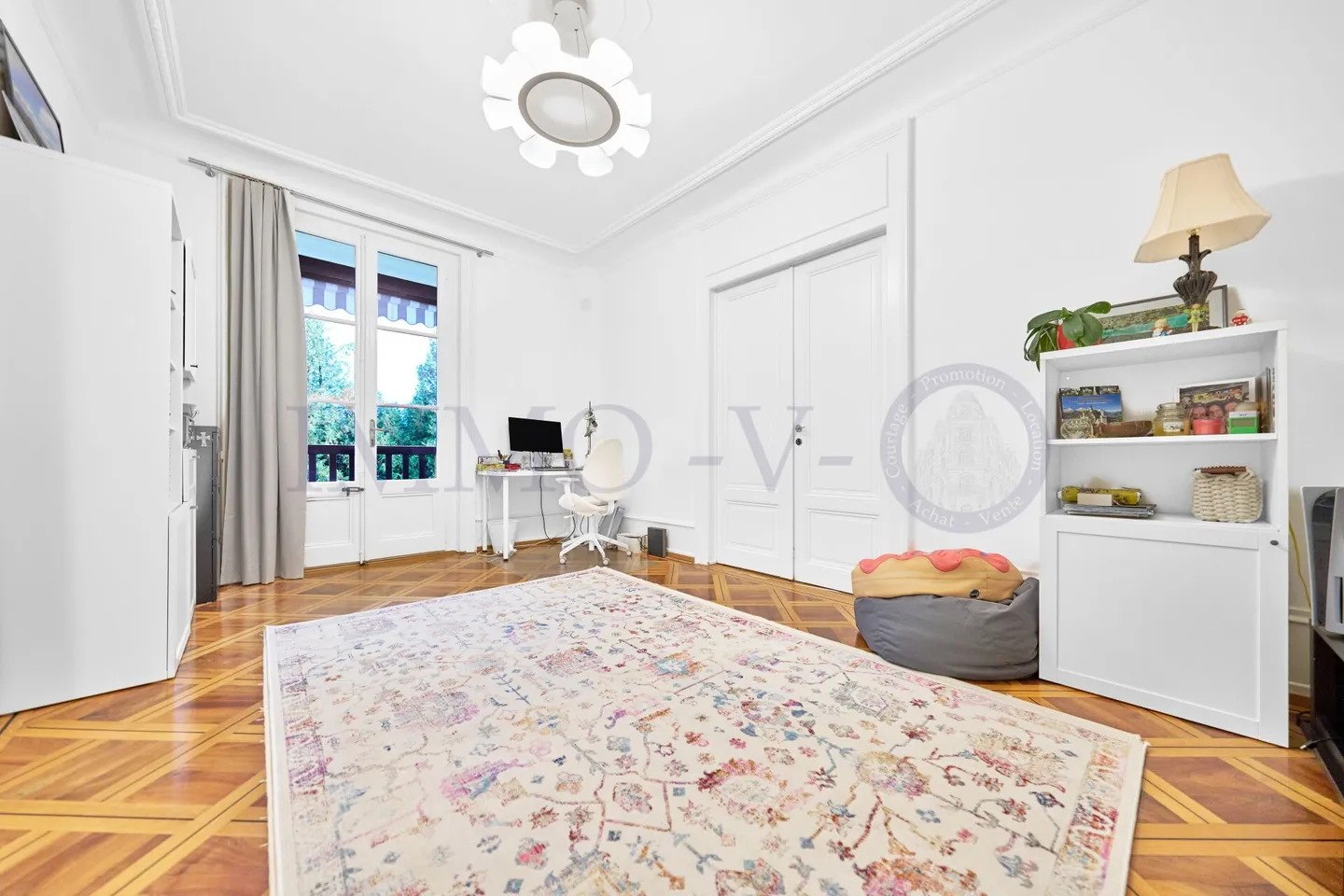 GERÄUMIGE HOCHWERTIGE WOHNUNG MIT BALKON UND IDEALER LAGE - Foto 5 von 9