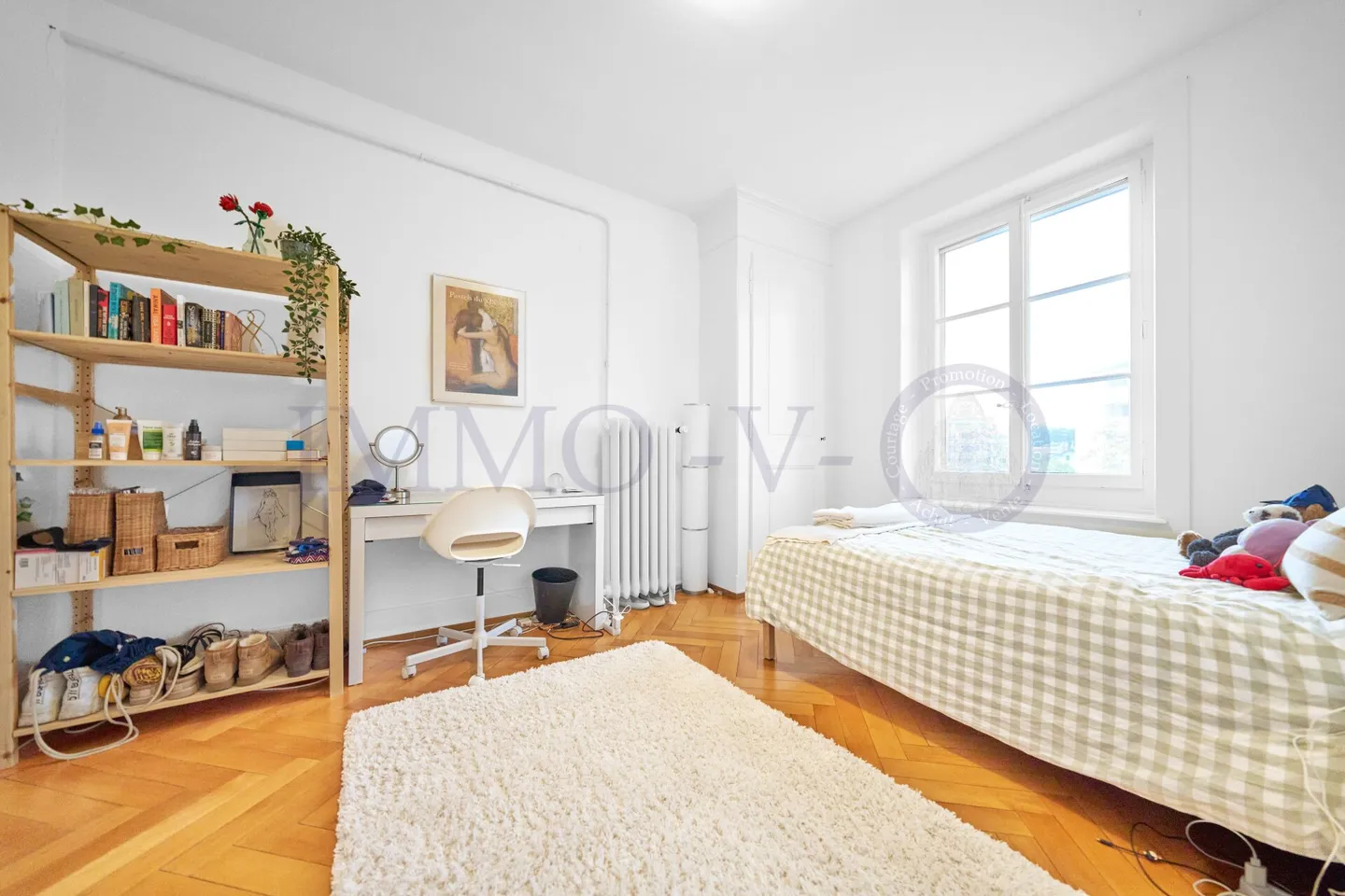 GERÄUMIGE HOCHWERTIGE WOHNUNG MIT BALKON UND IDEALER LAGE - Foto 8 von 9