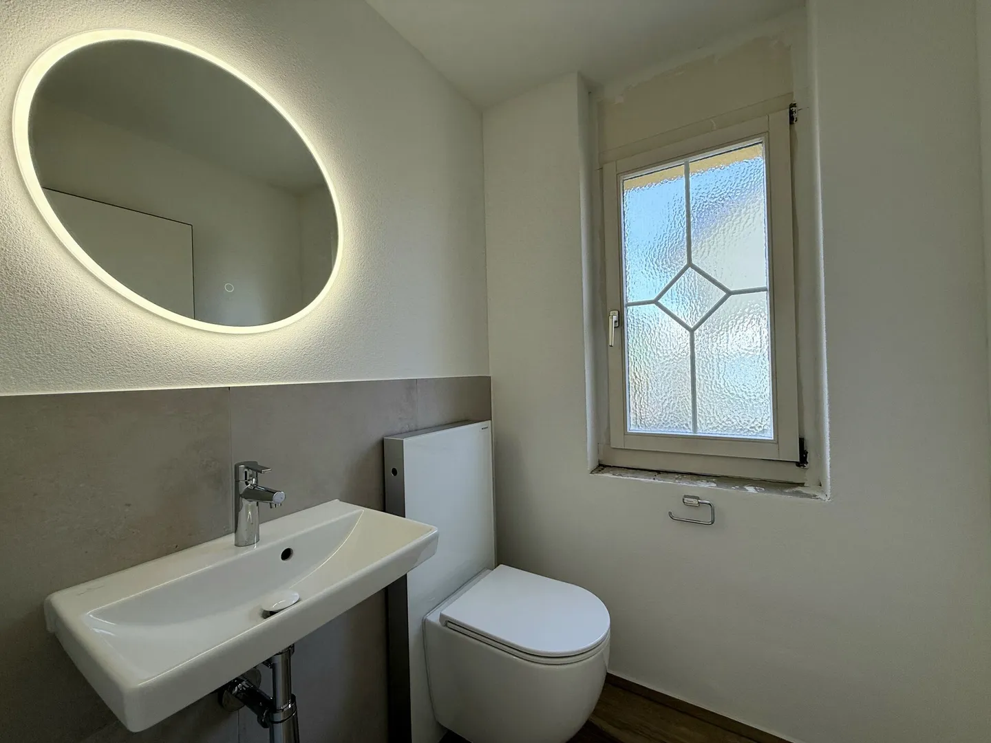 Modernes 6.5-Zimmer-Reiheneckhaus mit tollem Garten! Ideal für Familien und Paare - Foto 7 von 19