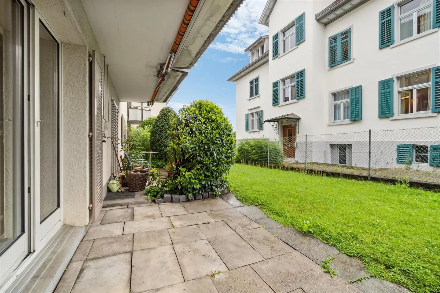 Charming Garden Apartment - Photo 8 of 9