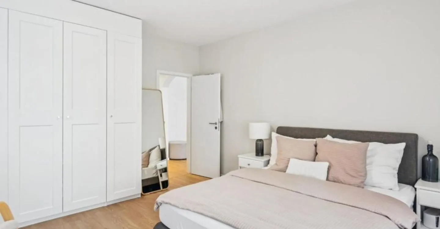 Rarity in the Heart of Reconvilier: Renovated 4.5 Room Apartment - Photo 11 of 13