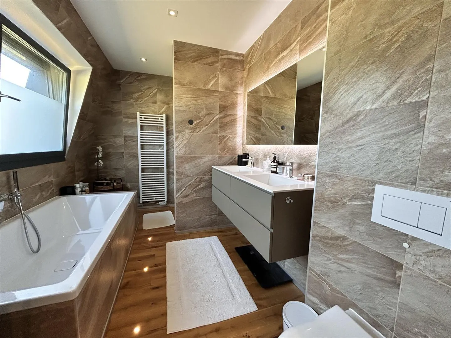 Apartment for rent - Photo 11 of 13