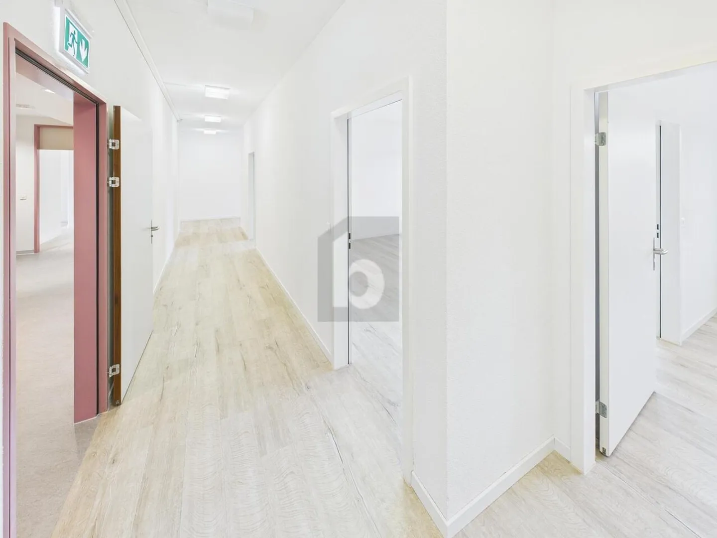 SPACIOUS, BRIGHT AND WELL CONNECTED - Photo 4 of 6