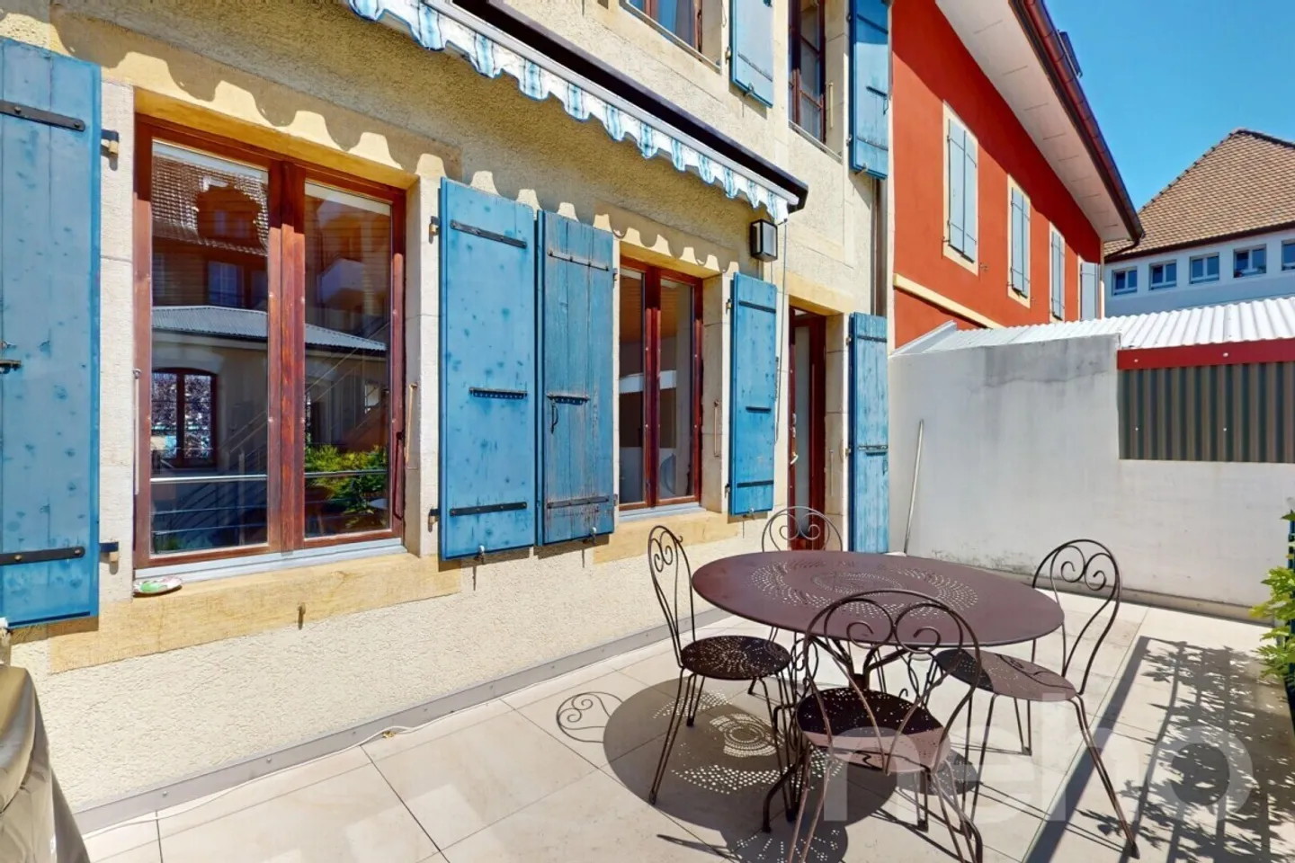 Magnifique maison mitoyenne rénovée au c?ur du village - Photo 12 sur 12