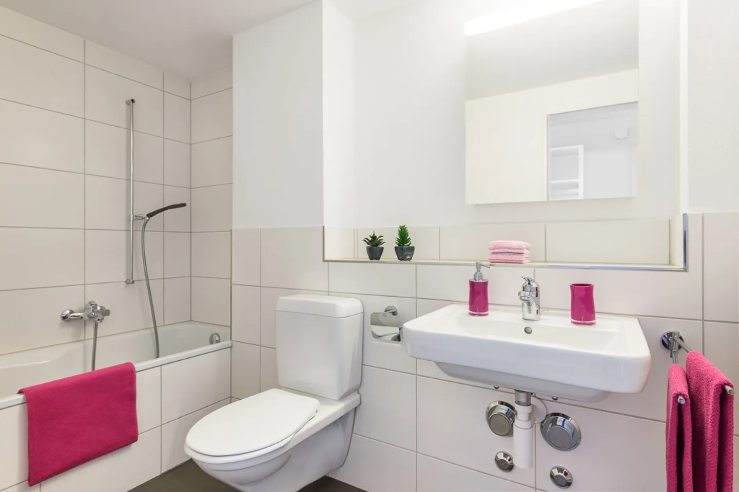 Maybe soon your new home - Photo 4 of 6