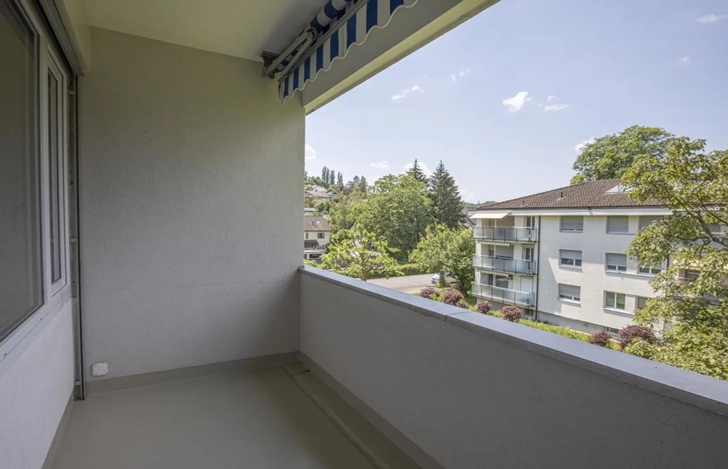 Helle 1.5-Zimmer-Wohnung mit Balkon - Foto 8 von 8