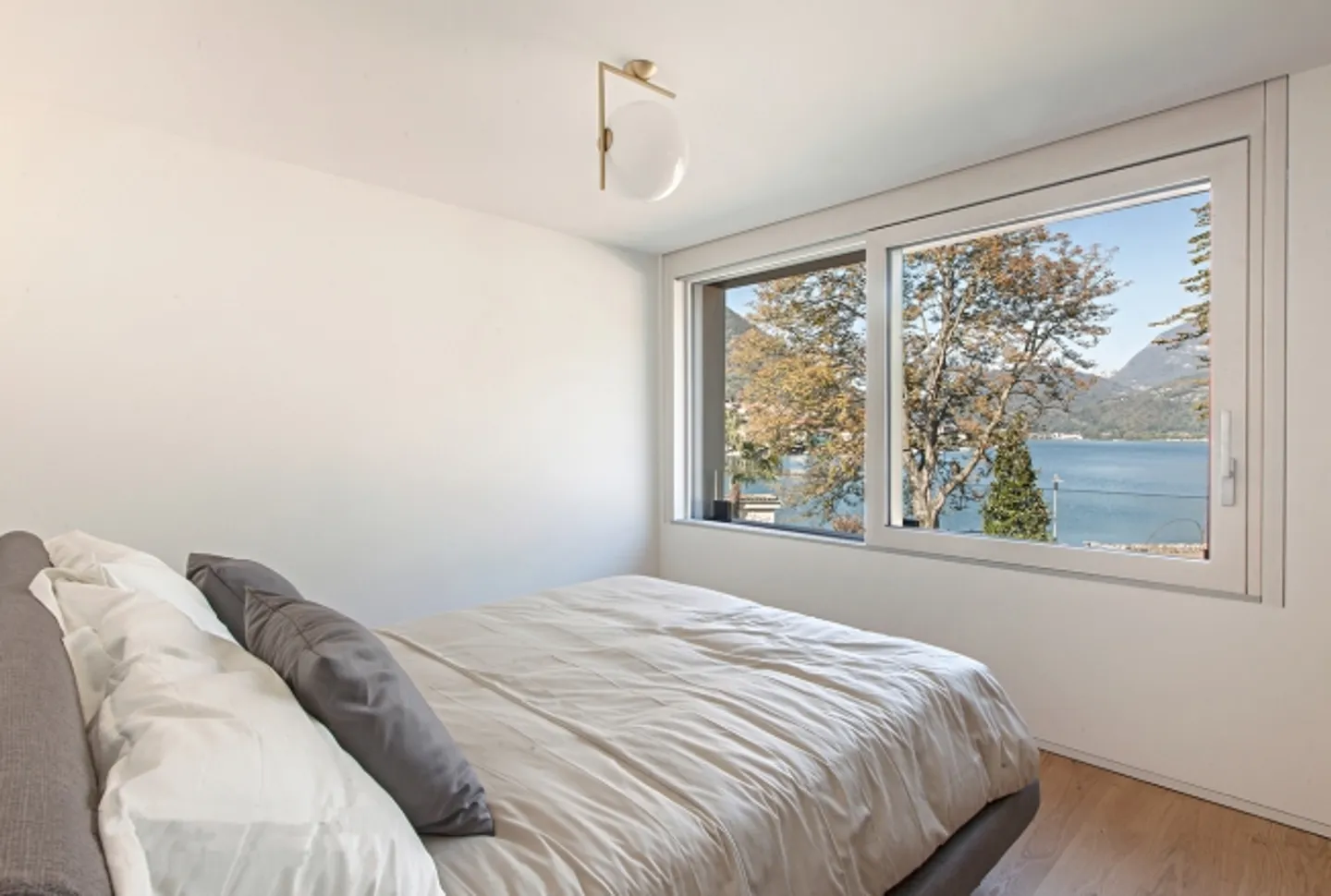 Villa "BEGONIA" directly on the lake - Photo 6 of 16