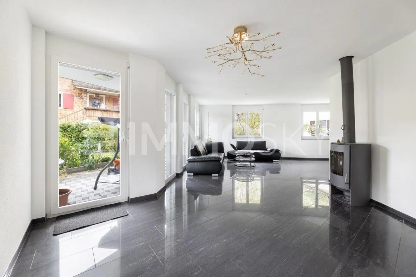 «Naturnahe Lage trifft auf cleveres Raumkonzept» - Foto 2 von 5