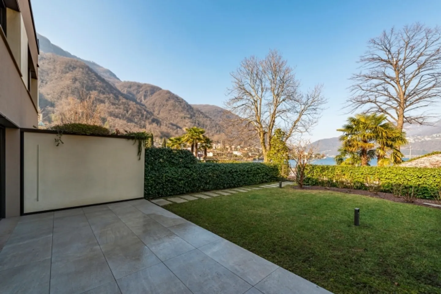 Villa "BEGONIA" directly on the lake - Photo 11 of 16