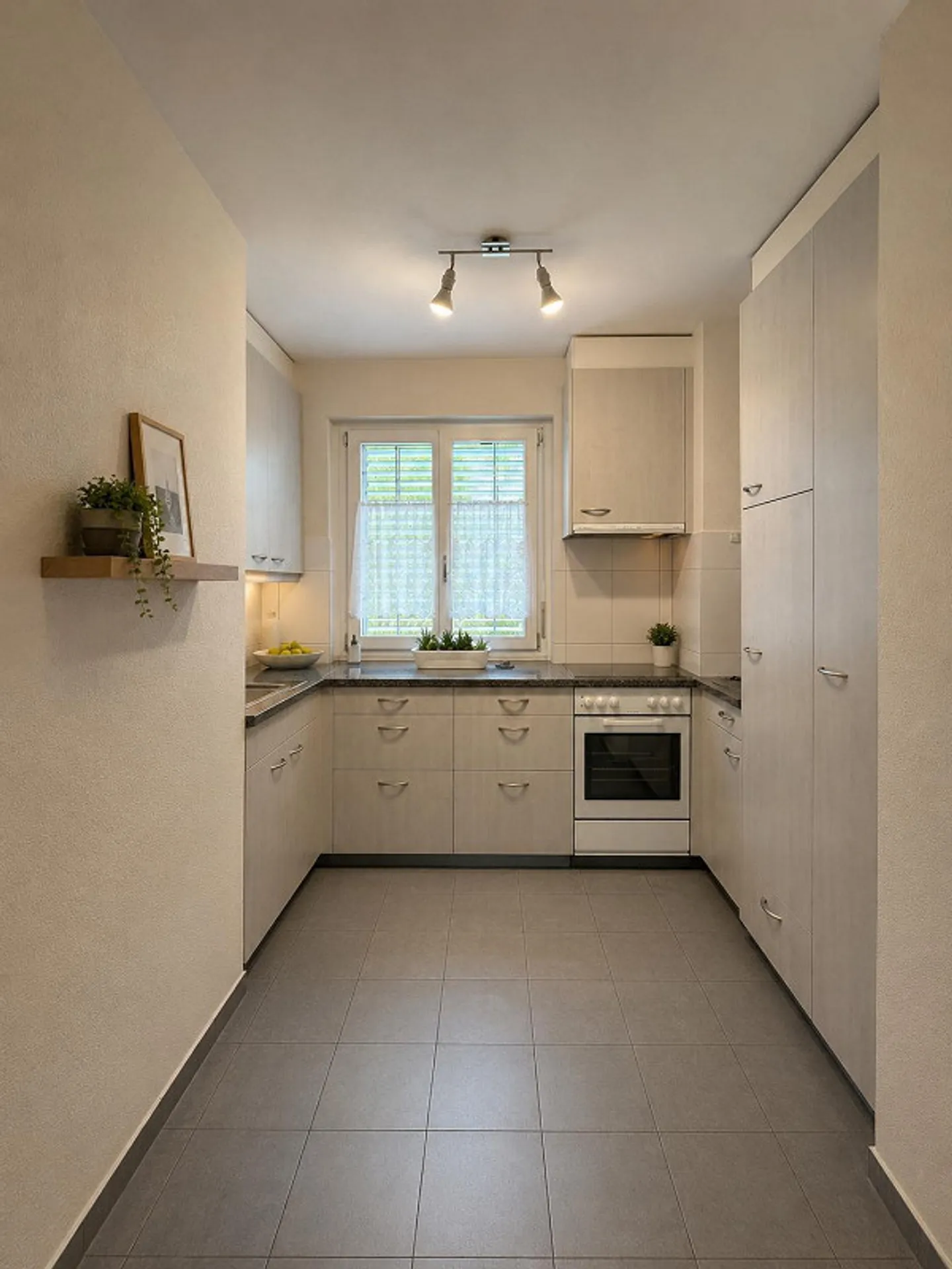 Appartamento accogliente con 3 stanze e balcone in un quartiere tranquillo - Foto 1 di 5