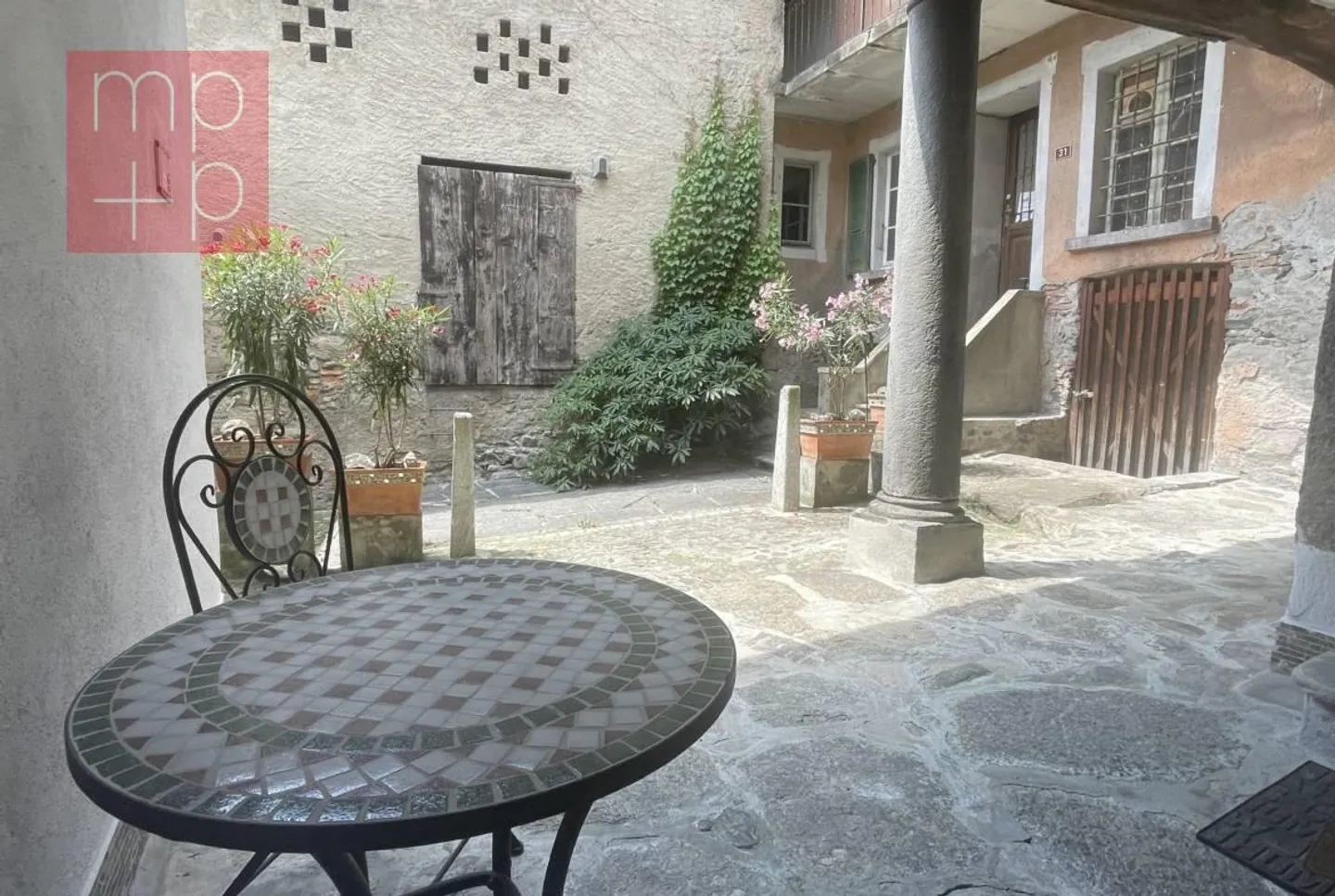 Villa - Torricella-Taverne - Photo 1 sur 8