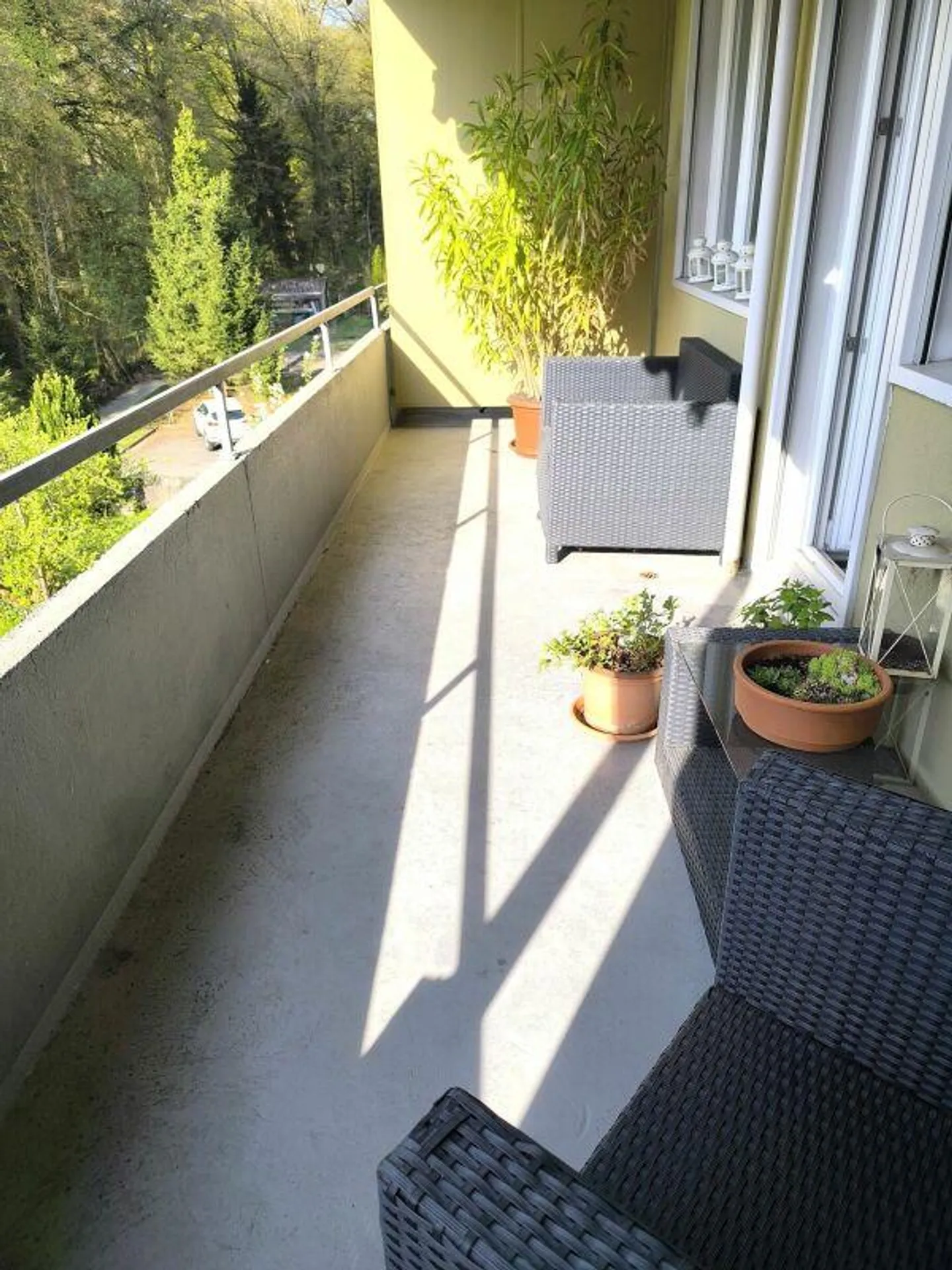 Bright 3.5-room apartment with balcony - Photo 3 of 8