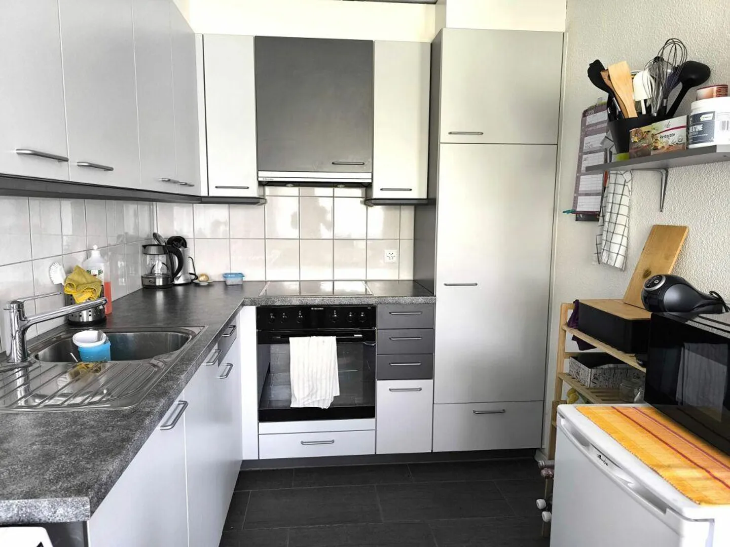 Bright 3.5-room apartment with balcony - Photo 5 of 8