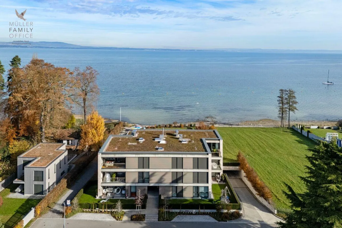 Living where others vacation - Your exclusive 4 1/2 room apartment directly on the beautiful Lake Constance - Photo 3 of 13