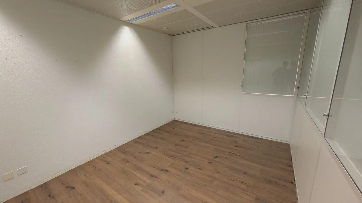 12.2m2 Magazzino Dübendorf - Im Schossacher 12 - Foto 10 di 13