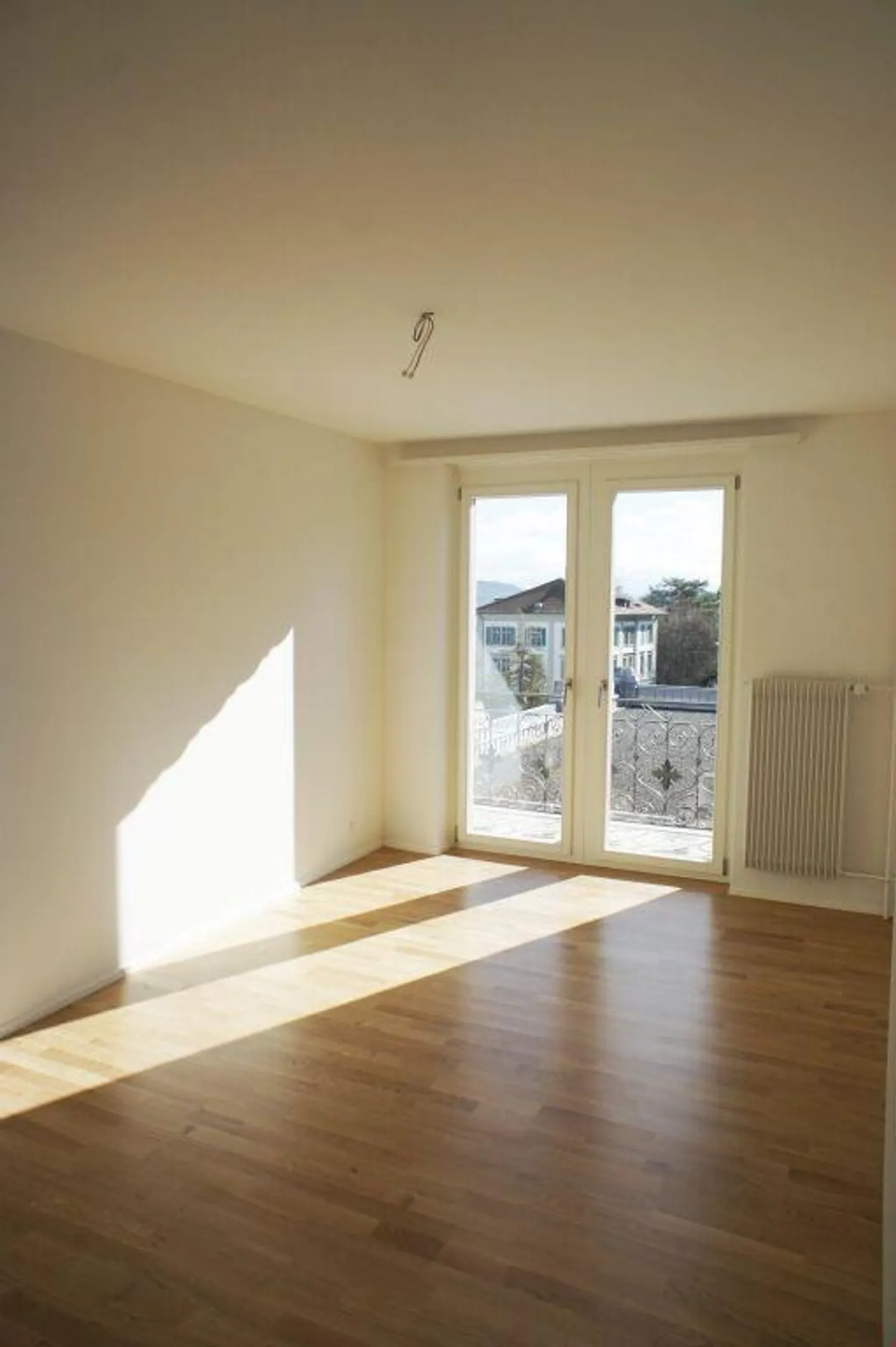 Moderne Wohnung mit See- und Bergsicht!! - Photo 2 sur 9