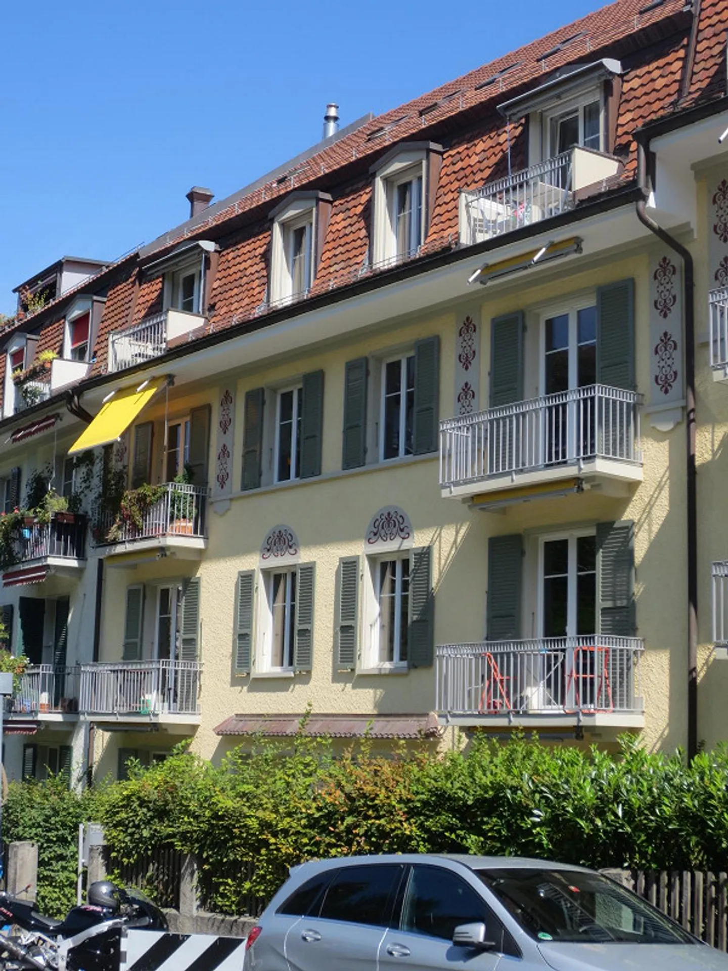 Attractive 2.5-room apartment with garden seating area in Bern - Photo 1 of 9