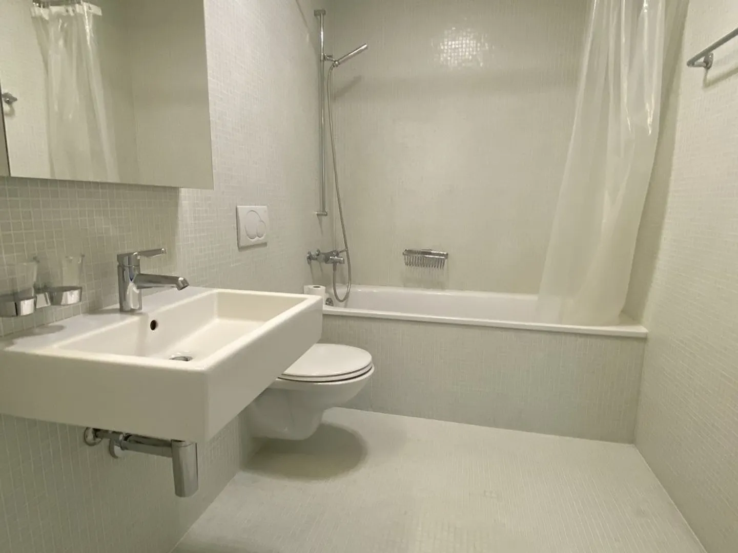 New: Modern 3.5 Room Apartment in Urban Location - Photo 4 of 8