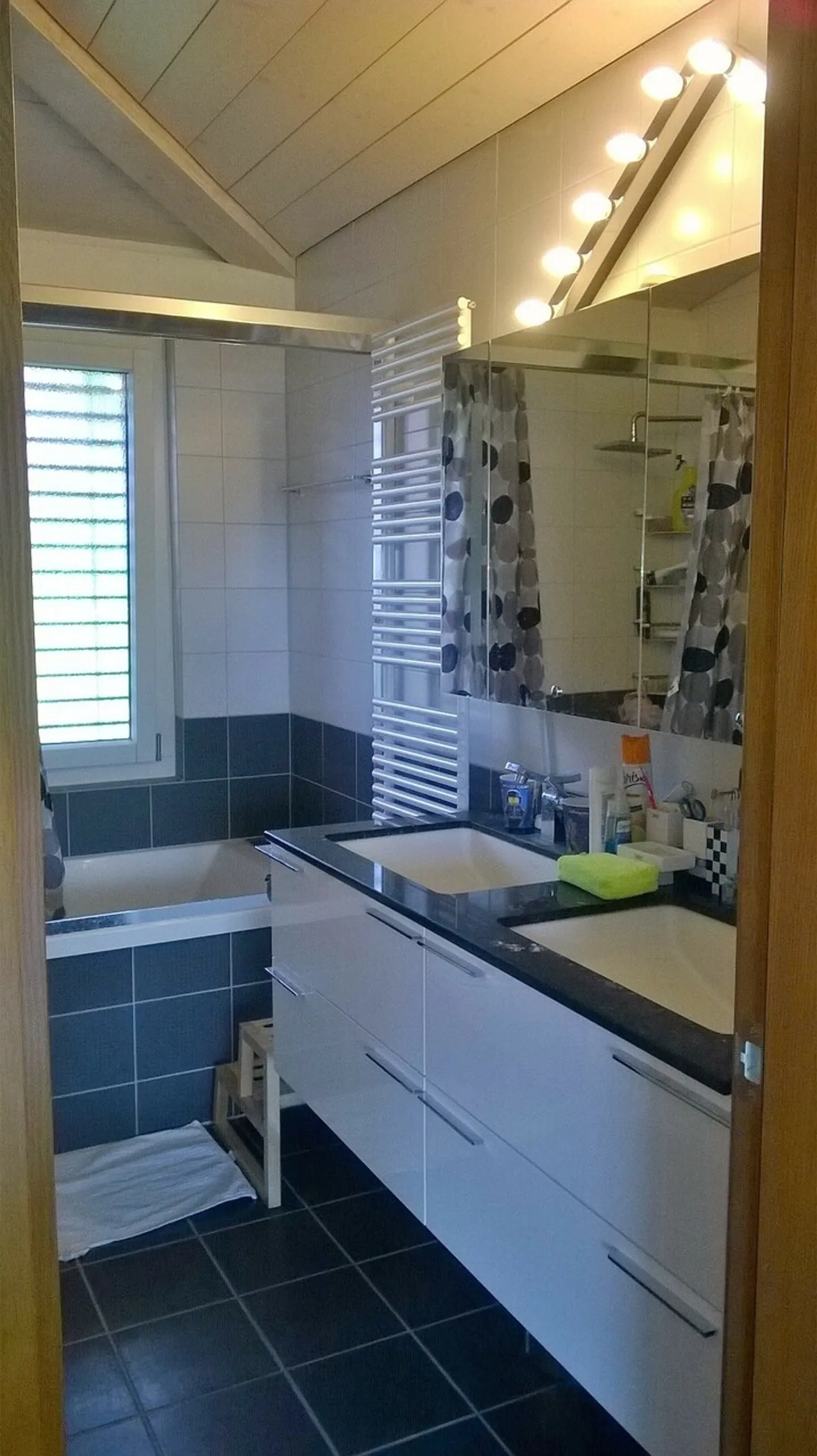 Moderne Familienhaus - Foto 9 von 10