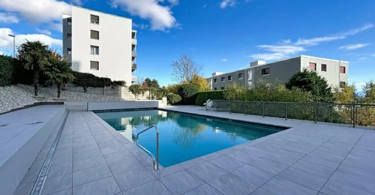 Appartamento Spazioso con Piscina - Foto 7 di 8