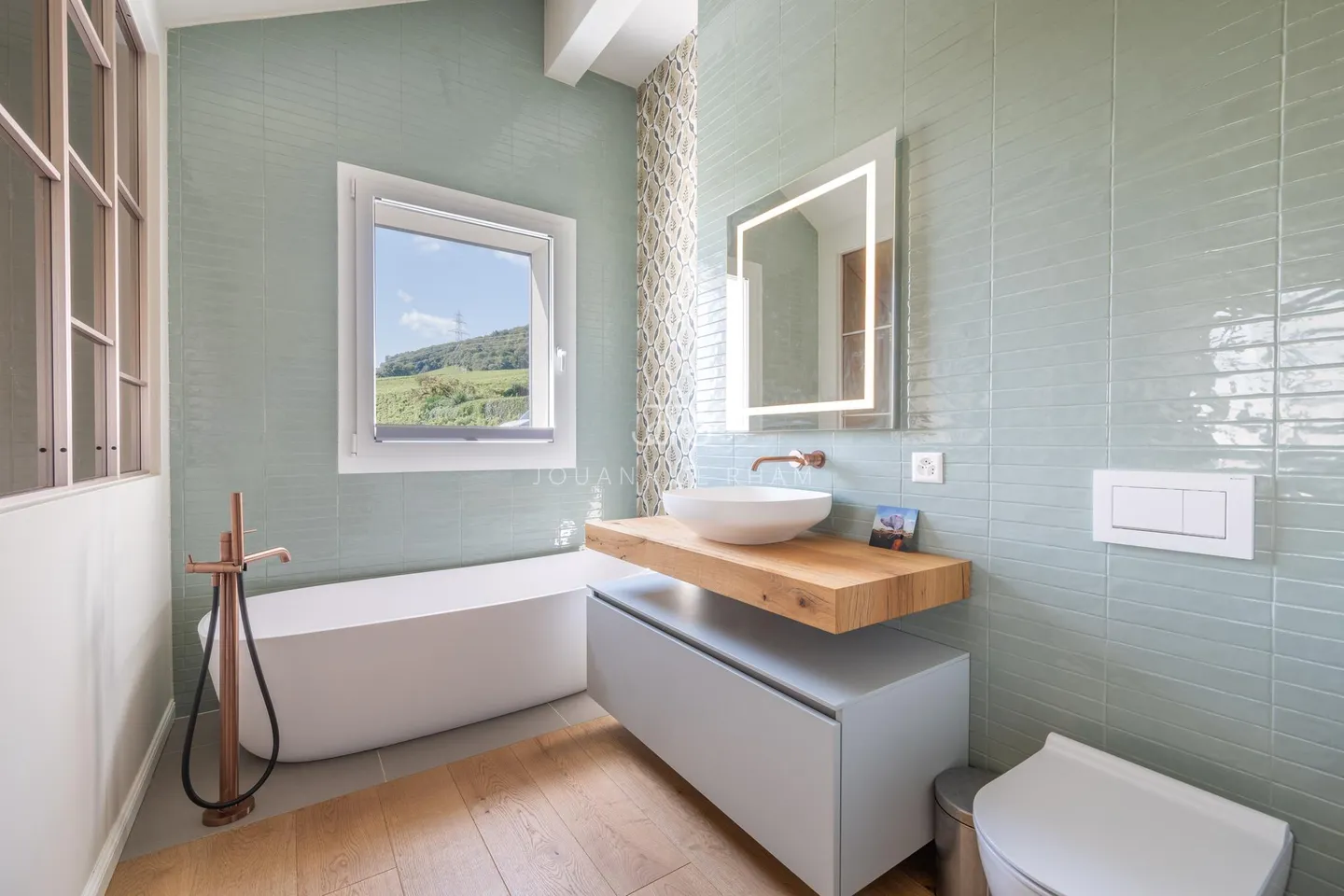 Luxuriöse Wohnung mit atemberaubendem Blick - Nähe Vich - Foto 4 von 4