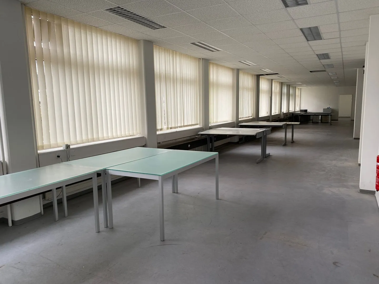 221 m2 Gewerbe in Effretikon mieten - Foto 12 von 17