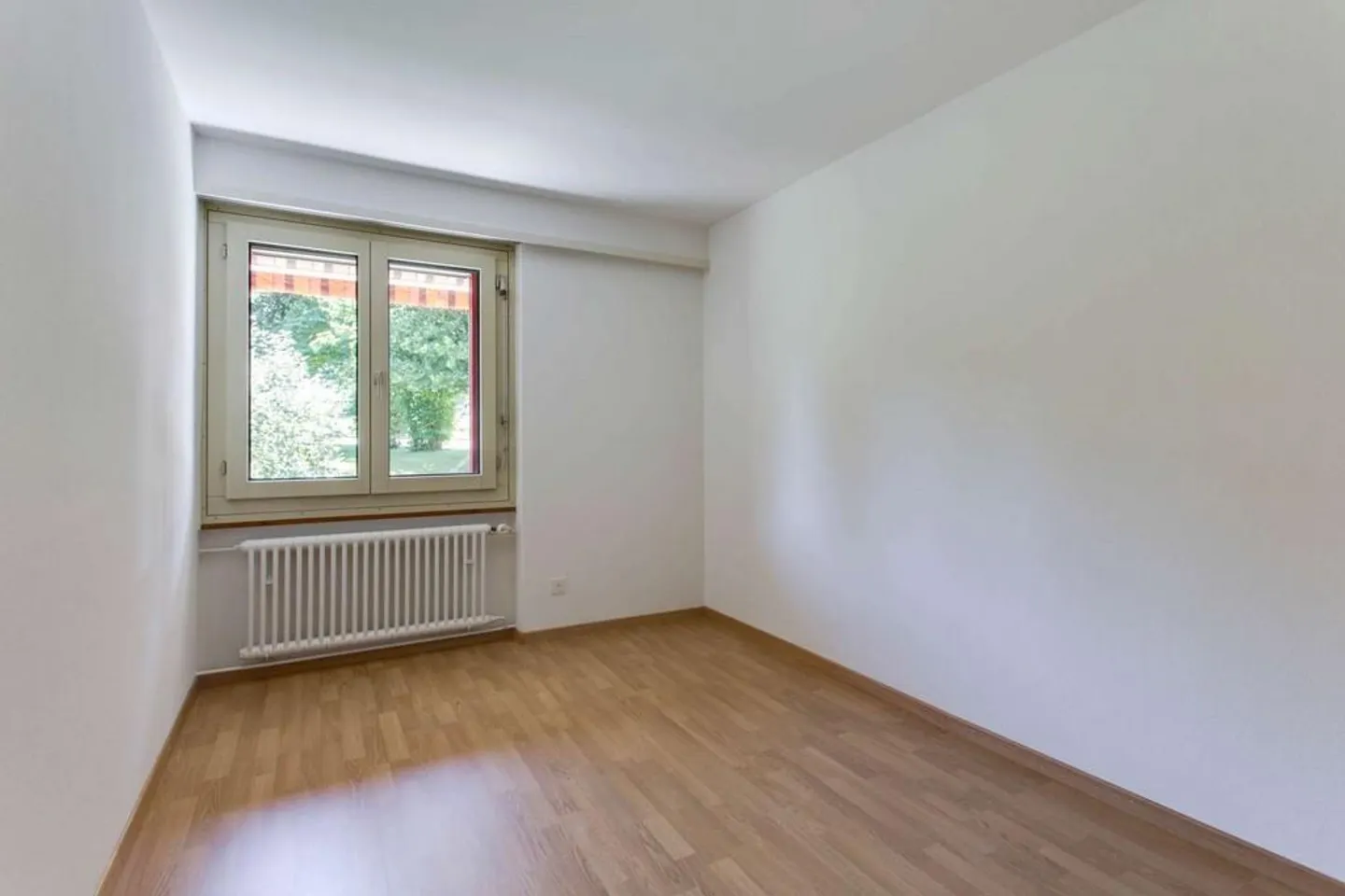 Helle Wohnung in der Natur - Foto 3 von 5