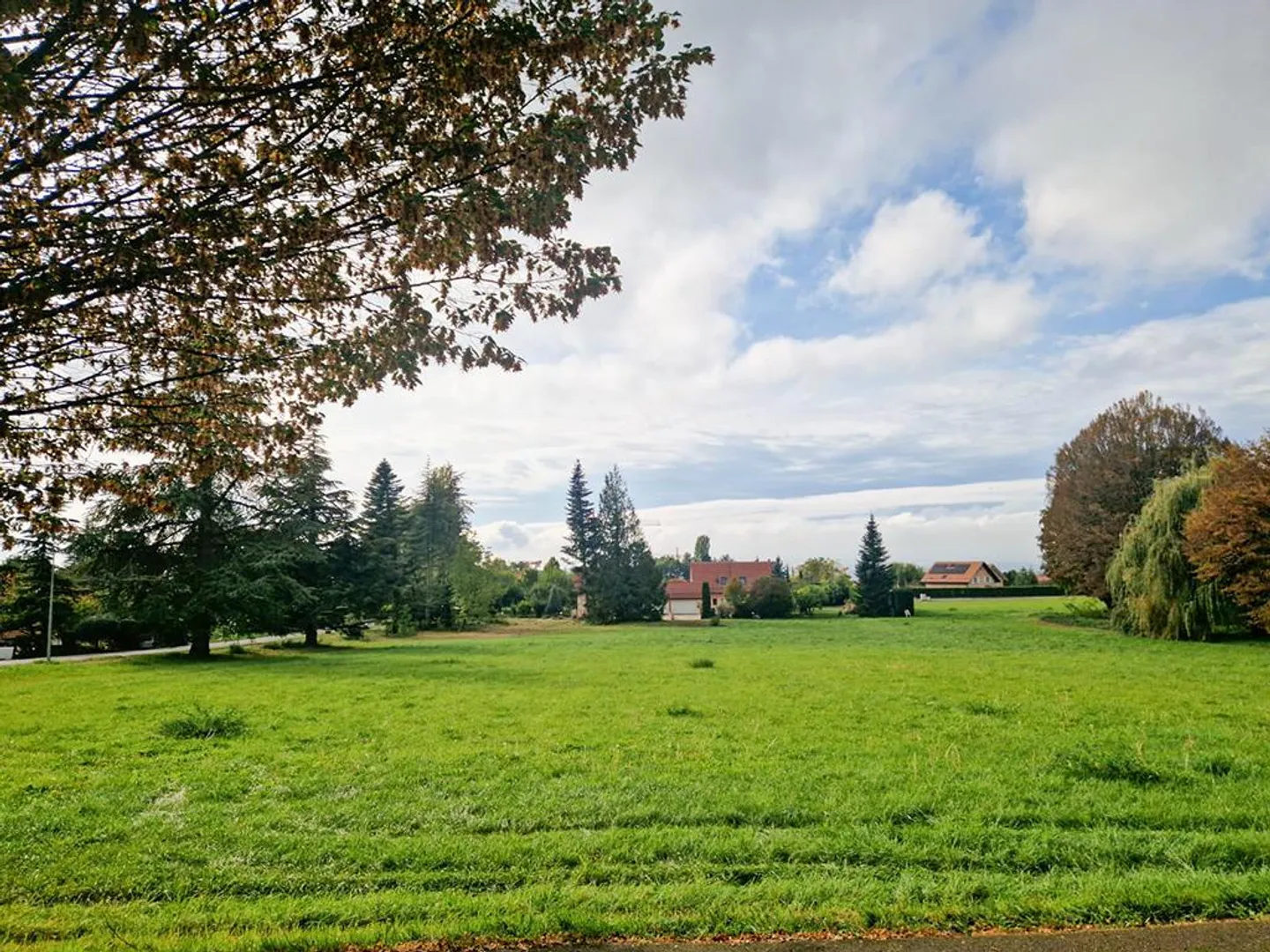 Propriété située dans une zone très calme et privilégiée à l'ouest de Prilly. - Photo 1 sur 3