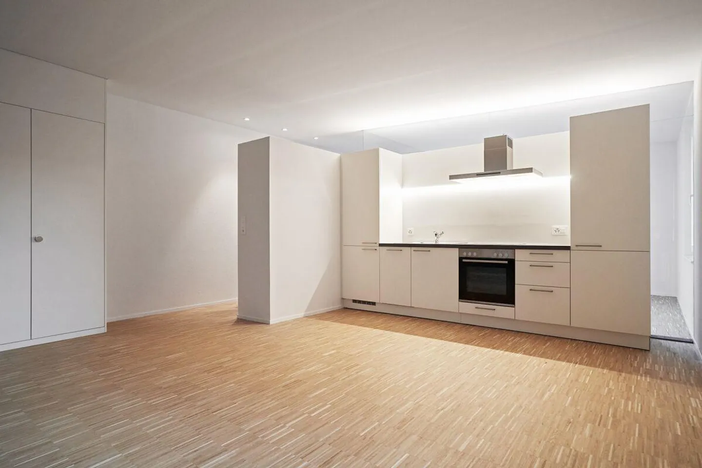 Loft apartment in a central location - Photo 3 of 9