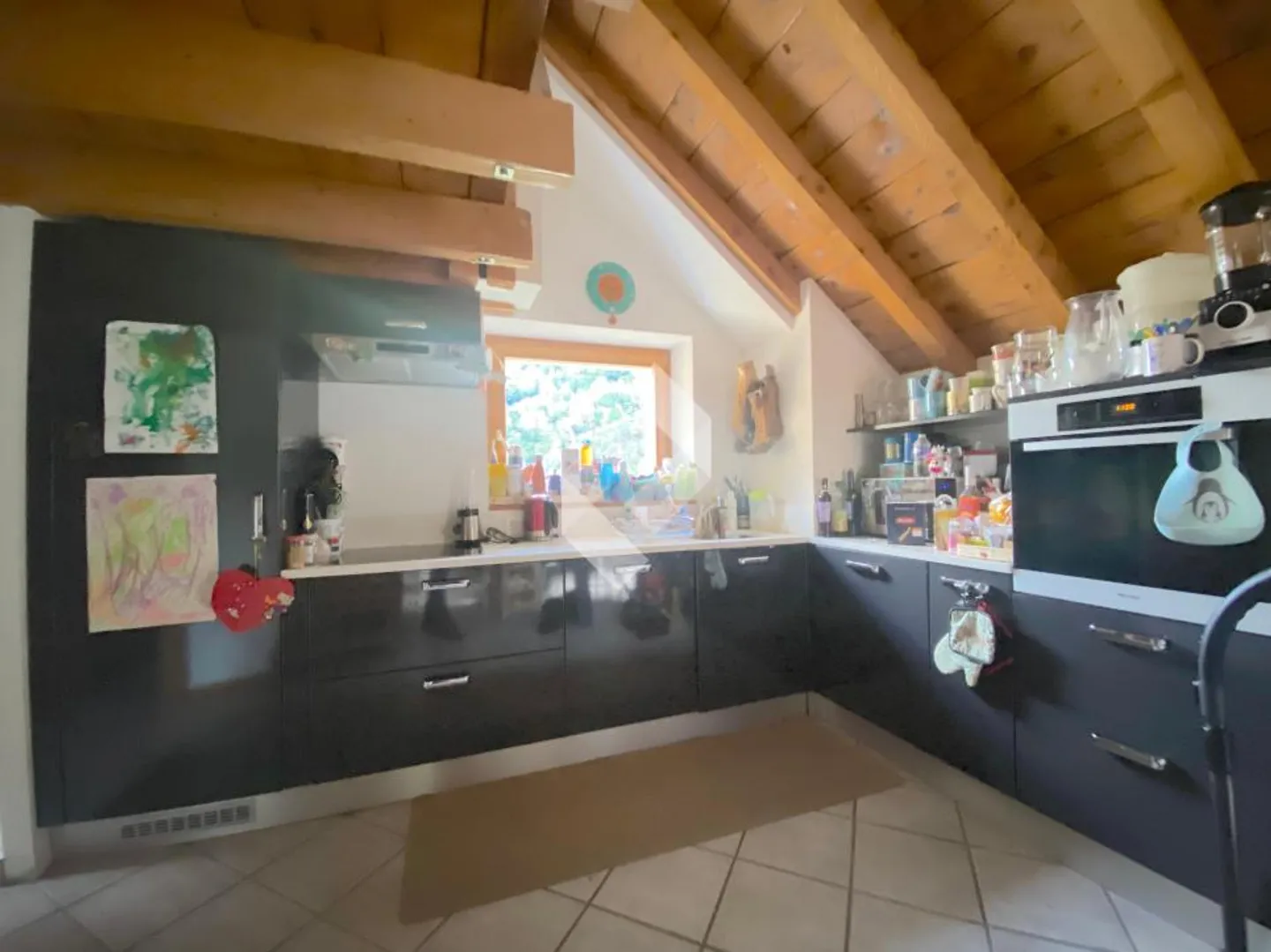 Duplex mansardé! Le Brocard! - Photo 4 sur 13