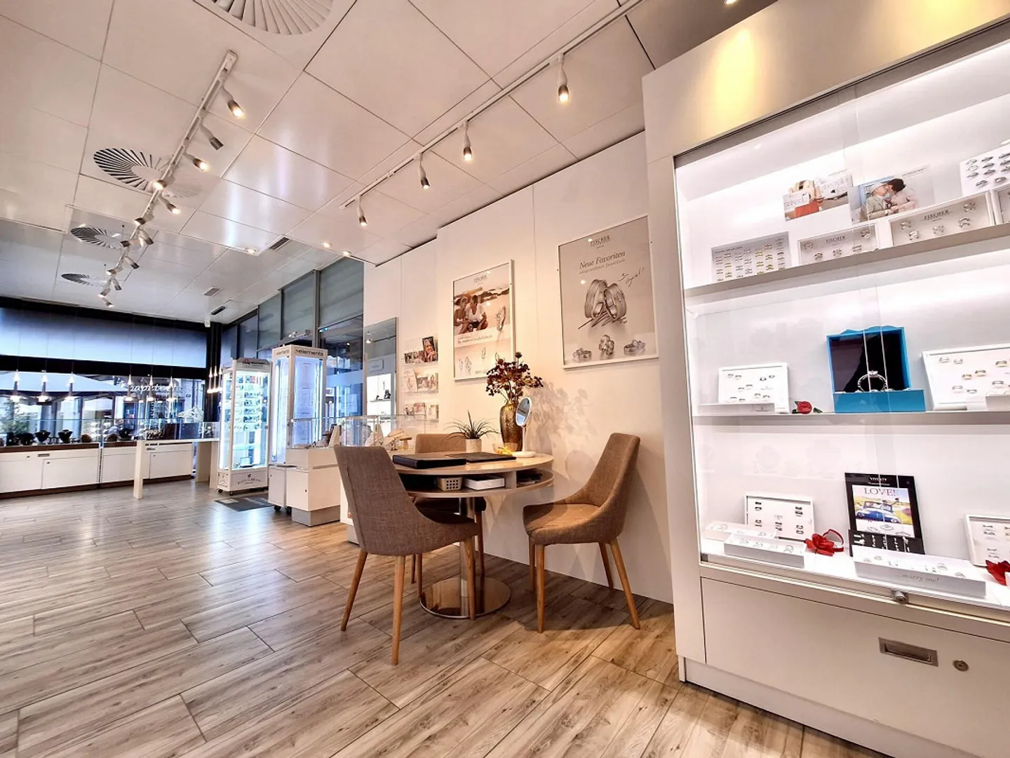 Negozio di gioielli nel centro città - Foto 1 di 5