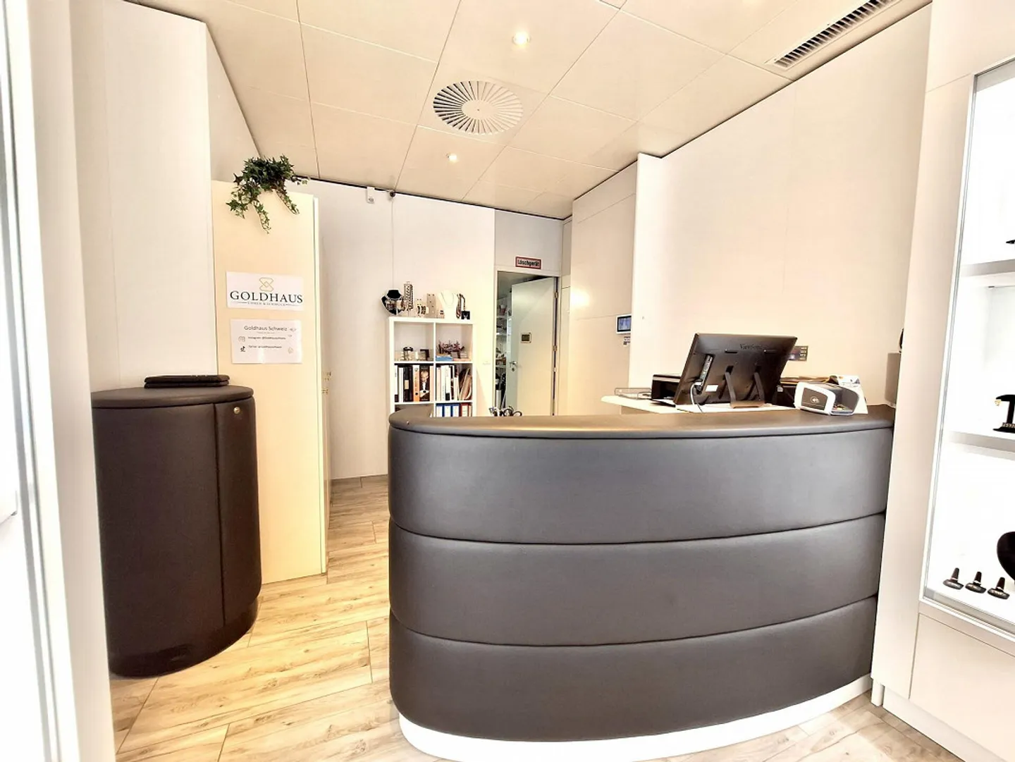 Negozio di gioielli nel centro città - Foto 3 di 5