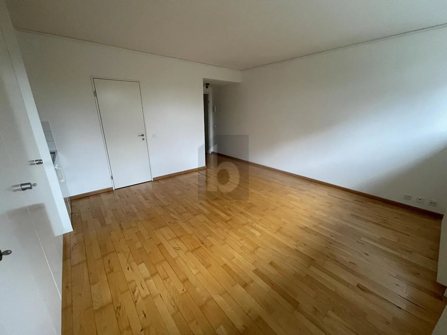 Appartement à louer - Photo 2 sur 4