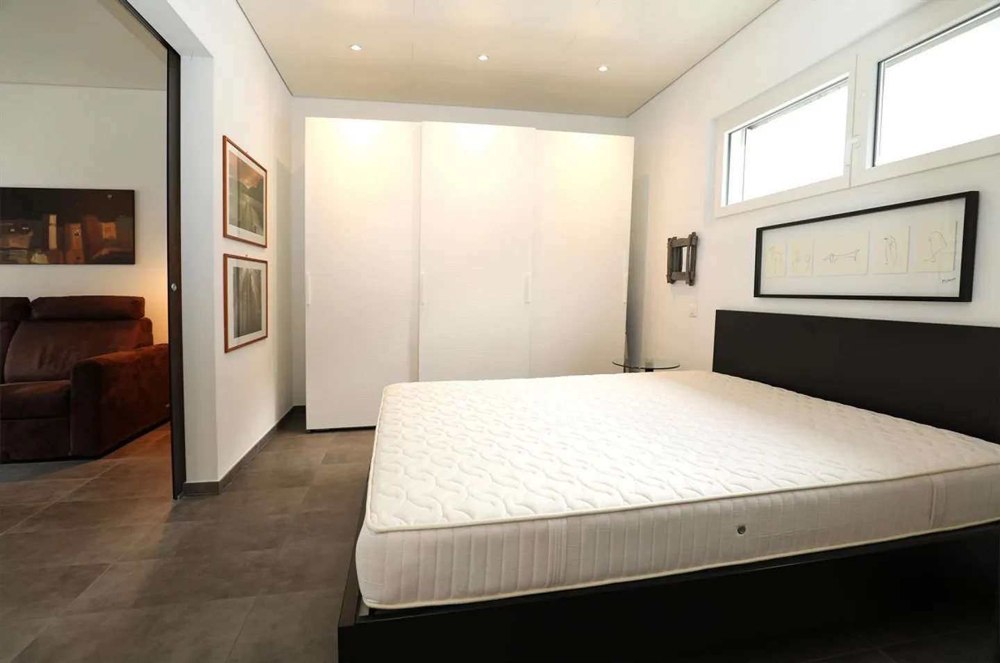 Modern apartment in a quiet area in San Vittore with 2 parking spaces - Photo 10 of 17