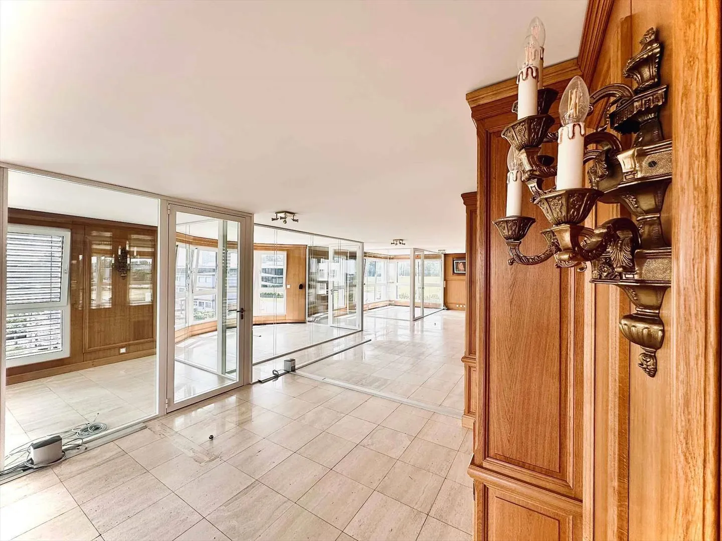 Magnifici uffici di 316 m2 con giardino in affitto a Nyon - Foto 4 di 9