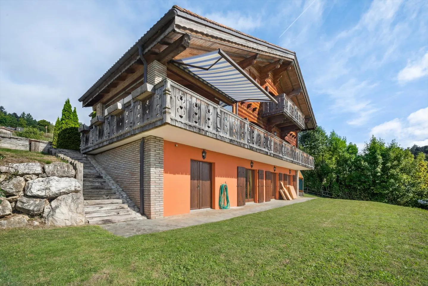 Ein Chalet der Superlative mit Blick auf den See und den Wald, Garten, Doppelgarage - Foto 16 von 18