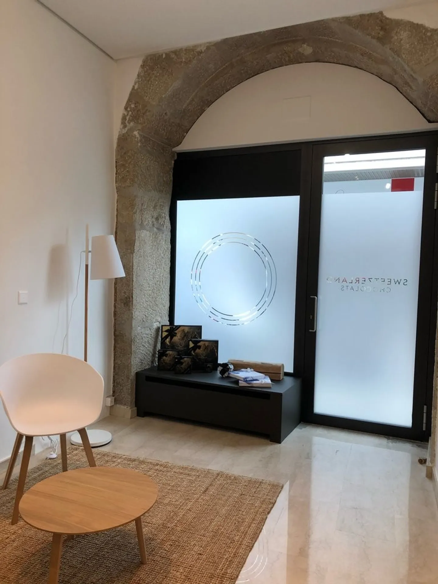 «Arcade moderne de 18 m2 à louer» - Photo 1 sur 5