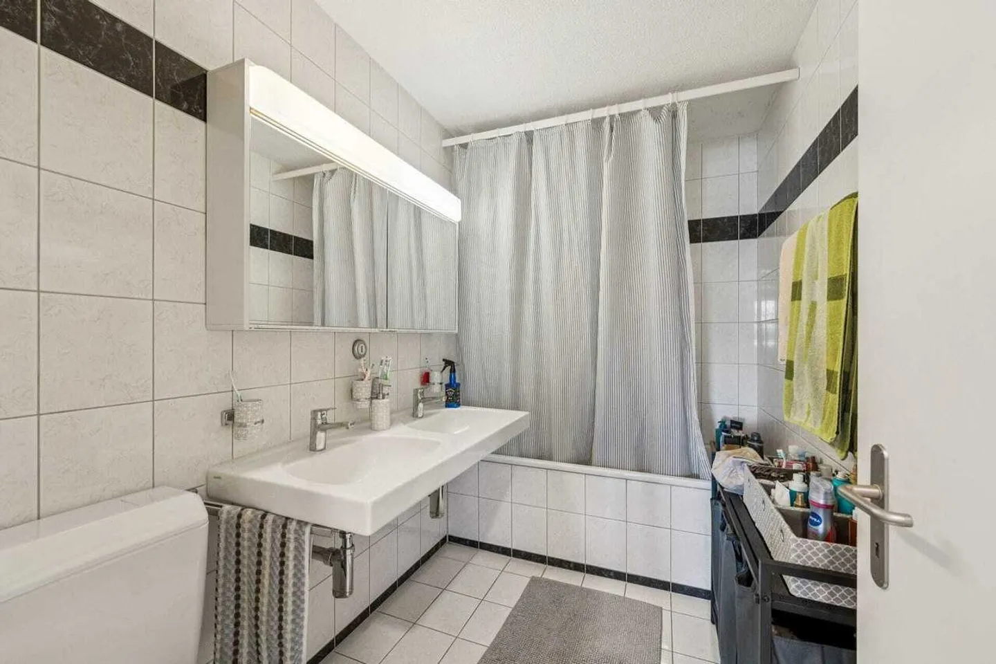 Appartement lumineux de 4,5 pièces avec vue sur la Rigi - Photo 7 sur 11